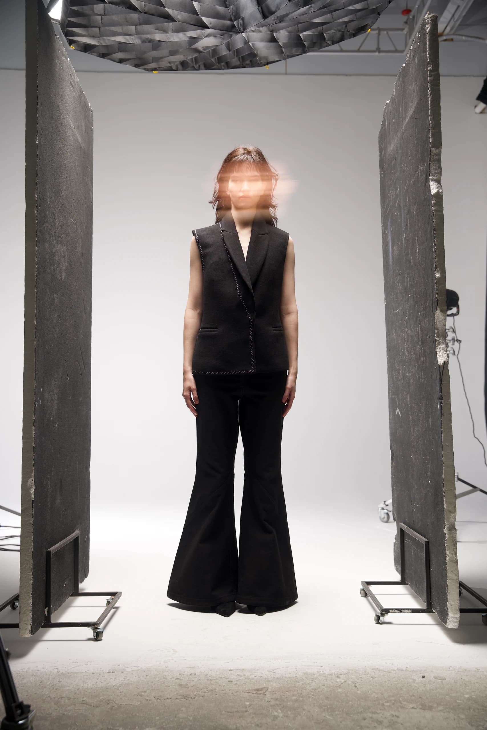 Sleeveless Tailored Vest with Lapels — 1